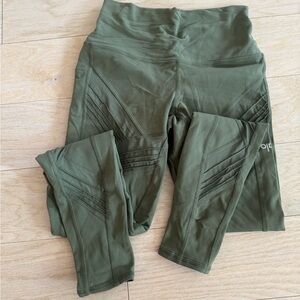 Alo Yoga leggings